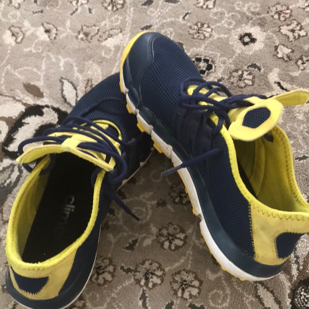 Addidas sports shoes for men.